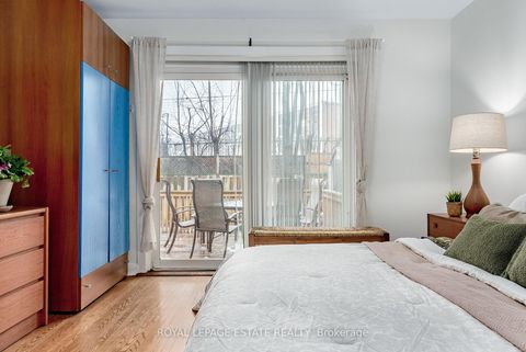 Photo 19 at 11 Garrick Road, Cliffcrest, Toronto