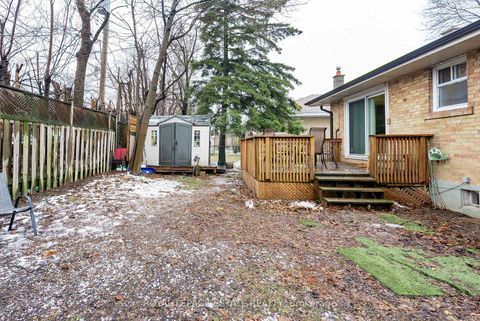 Photo 42 at 11 Garrick Road, Cliffcrest, Toronto