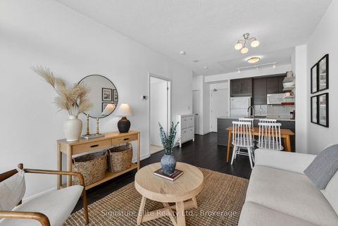 Photo 11 at 1510 - 70 Forest Manor Road, Henry Farm, Toronto