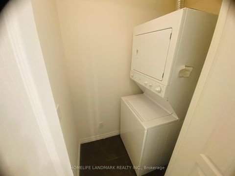 Photo 13 at 2508 - 225 Webb Drive, City Centre, Mississauga