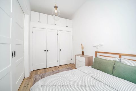 Photo 5 at 200 Euclid Avenue, Bellwoods, Toronto