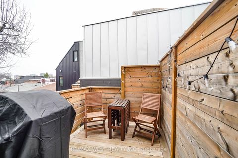 Photo 12 at 200 Euclid Avenue, Bellwoods, Toronto