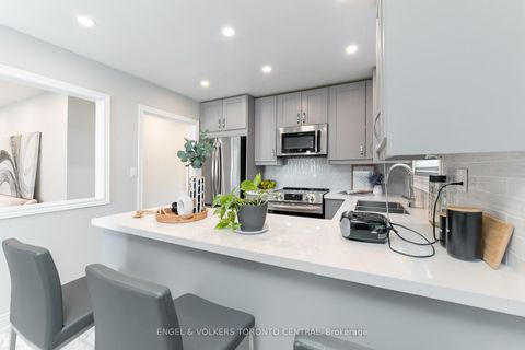 Photo 10 at 767 Phillip Murray Avenue, Lakeview, Oshawa