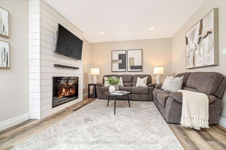 Photo 4 at 522 Conway Court, TM Timberlea, Milton