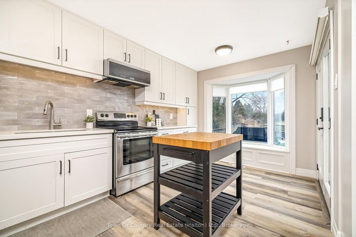 Photo 9 at 522 Conway Court, TM Timberlea, Milton