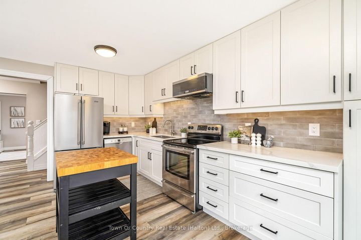 Photo 13 at 522 Conway Court, TM Timberlea, Milton