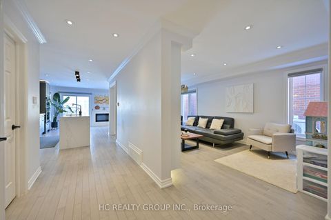 Photo 5 at 94 Manorheights Street, Rouge Woods, Richmond Hill