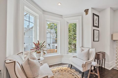 Photo 5 at 11 Catherine Avenue, Aurora Village, Aurora