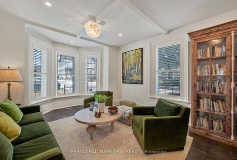 Photo 7 at 11 Catherine Avenue, Aurora Village, Aurora