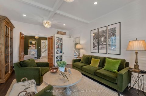 Photo 8 at 11 Catherine Avenue, Aurora Village, Aurora