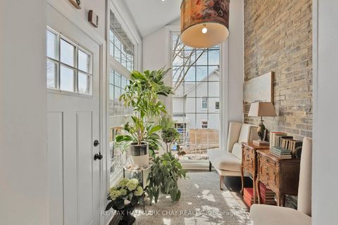 Photo 16 at 11 Catherine Avenue, Aurora Village, Aurora