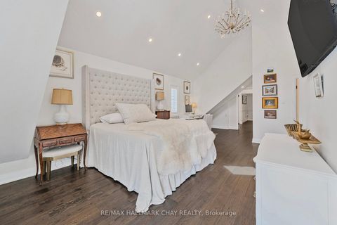 Photo 24 at 11 Catherine Avenue, Aurora Village, Aurora