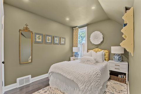 Photo 30 at 11 Catherine Avenue, Aurora Village, Aurora