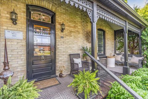 Photo 39 at 11 Catherine Avenue, Aurora Village, Aurora