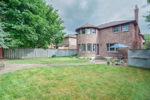 Photo 36 at 54 Cityview Circle, Holly, Barrie
