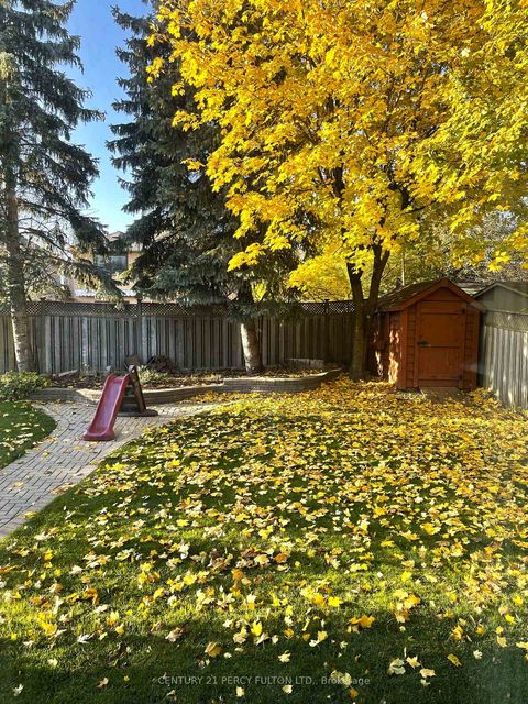 Photo 41 at 54 Cityview Circle, Holly, Barrie