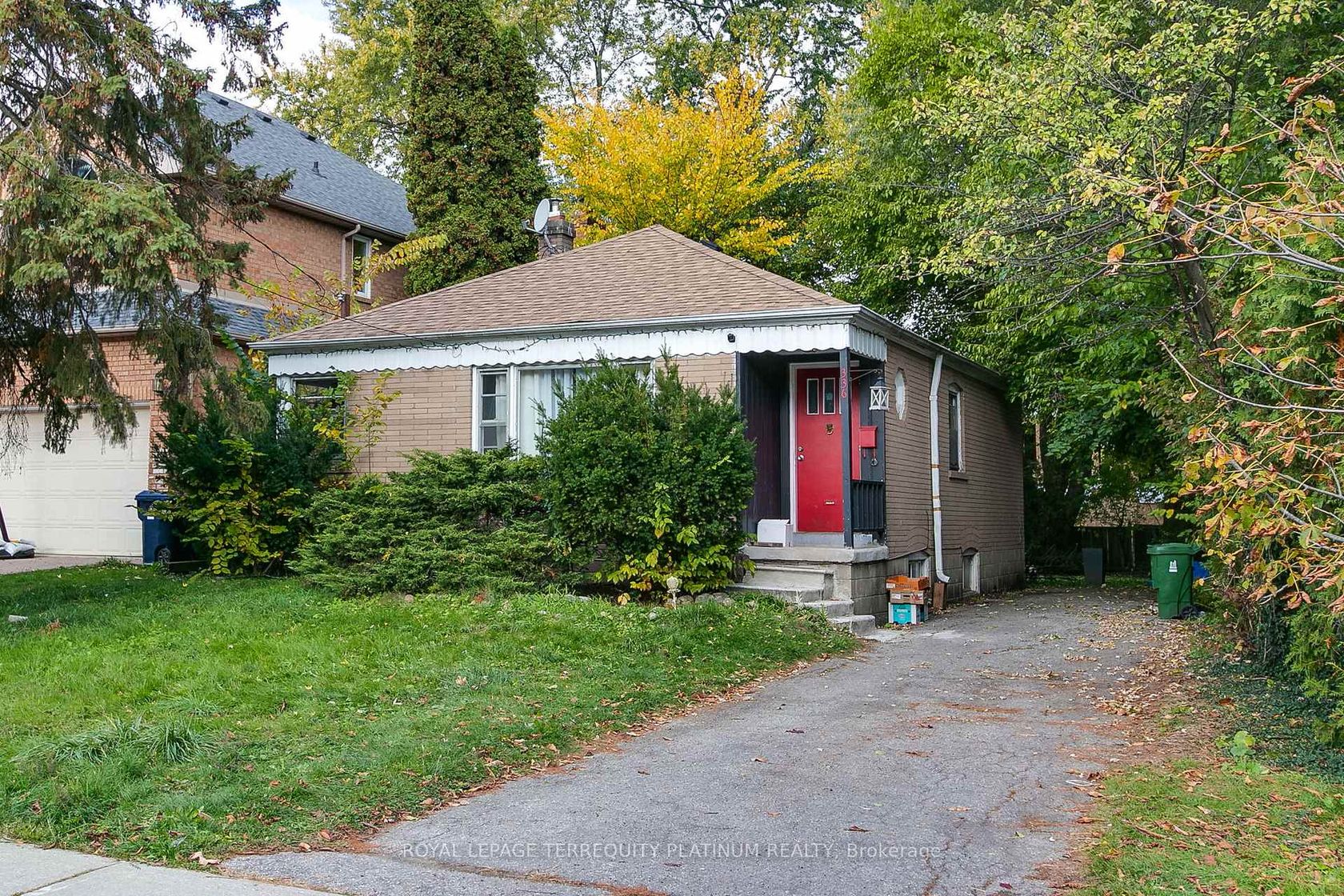 336 Hillcrest Avenue, Willowdale East, Toronto by Loree Meneguzzi Real Estate 336 Hillcrest Avenue, Willowdale East, Toronto