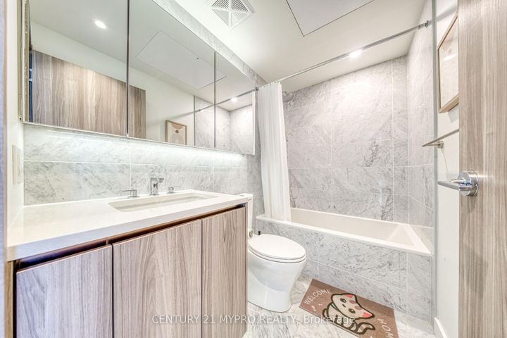 Photo 18 at 3907 - 95 McMahon Drive, Bayview Village, Toronto