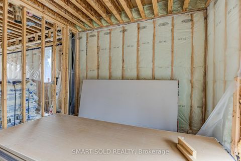 Photo 11 at 4 Forty Third Street, Long Branch, Toronto