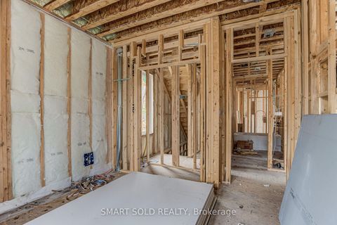 Photo 14 at 4 Forty Third Street, Long Branch, Toronto