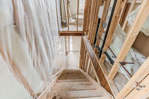 Photo 16 at 4 Forty Third Street, Long Branch, Toronto