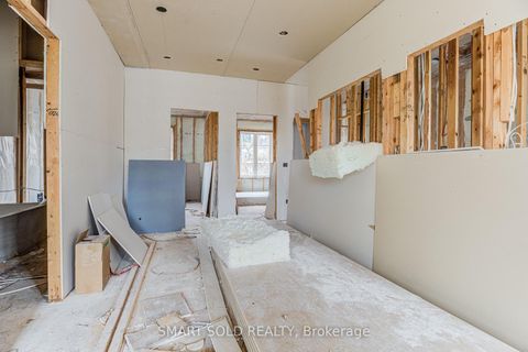 Photo 18 at 4 Forty Third Street, Long Branch, Toronto