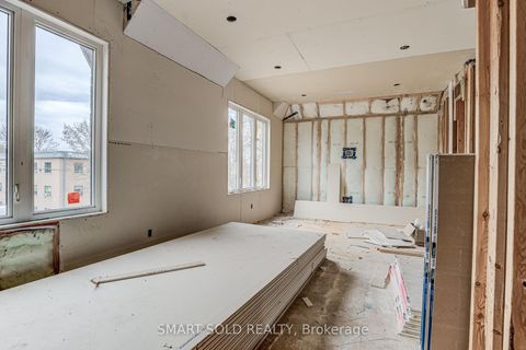 Photo 21 at 4 Forty Third Street, Long Branch, Toronto