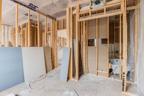 Photo 23 at 4 Forty Third Street, Long Branch, Toronto