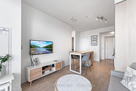 Photo 11 at 5308 - 70 Annie Craig Drive, Mimico, Toronto