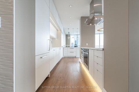 Photo 6 at Sph5304 - 65 Bremner Boulevard, Waterfront Communities C1, Toronto