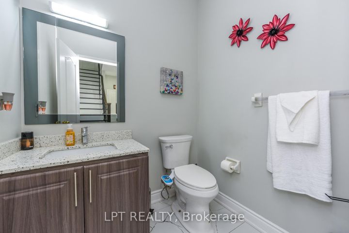 Photo 8 at 7 Chapparal Drive, Wellington, Brampton