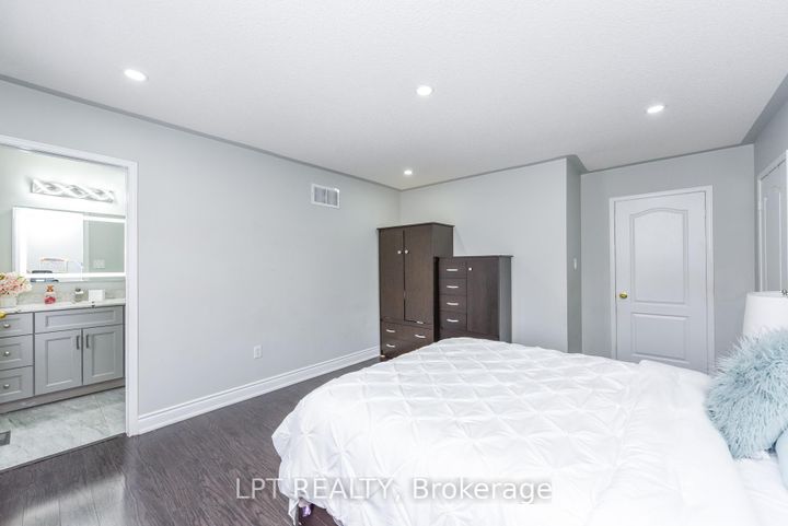 Photo 19 at 7 Chapparal Drive, Wellington, Brampton
