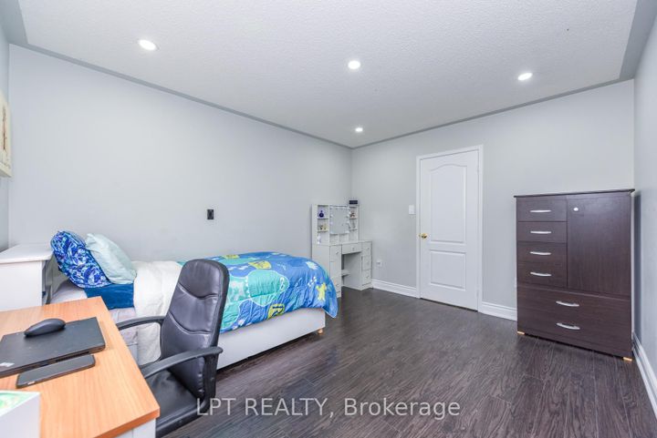 Photo 21 at 7 Chapparal Drive, Wellington, Brampton