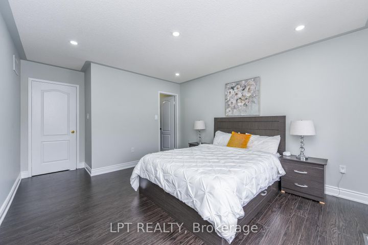 Photo 25 at 7 Chapparal Drive, Wellington, Brampton