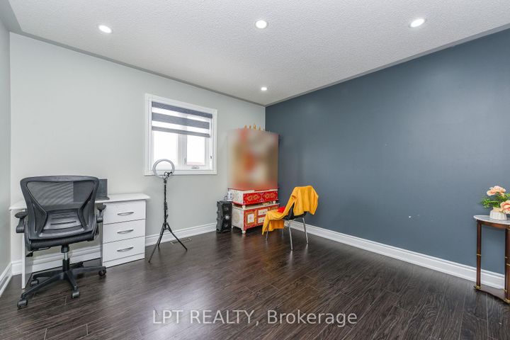 Photo 26 at 7 Chapparal Drive, Wellington, Brampton