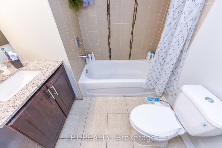 Photo 37 at 7 Chapparal Drive, Wellington, Brampton