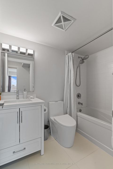 Photo 17 at 606 - 3 Michael Power Place, City Centre West, Toronto