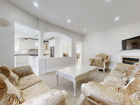 Photo 5 at 77 Frank Endean Road, Rouge Woods, Richmond Hill