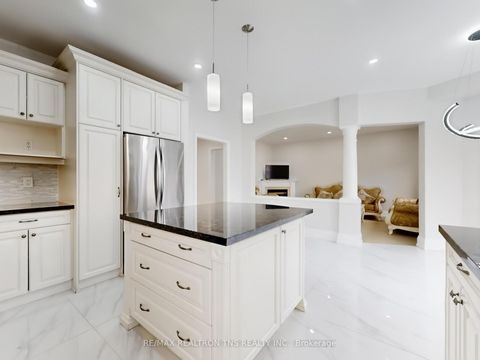 Photo 14 at 77 Frank Endean Road, Rouge Woods, Richmond Hill