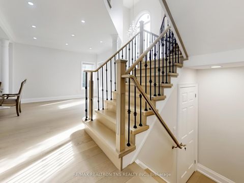 Photo 24 at 77 Frank Endean Road, Rouge Woods, Richmond Hill