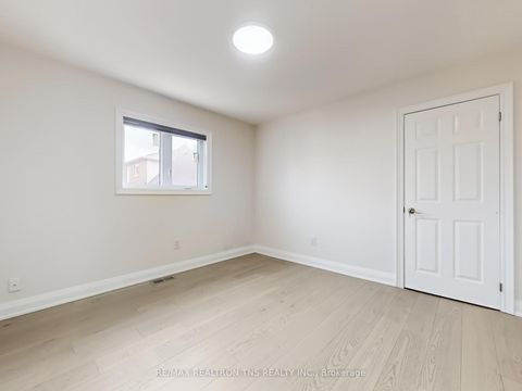 Photo 36 at 77 Frank Endean Road, Rouge Woods, Richmond Hill