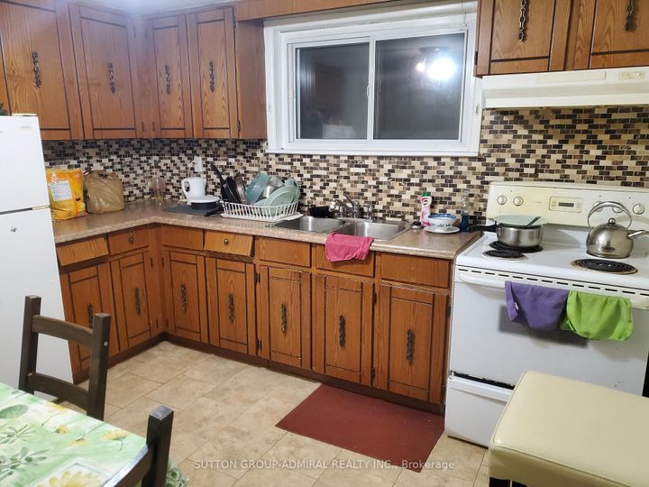 Photo 26 at 45 Northwood Drive, Newtonbrook East, Toronto