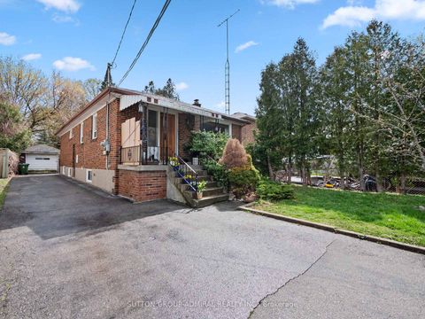Photo 1 at 45 Northwood Drive, Newtonbrook East, Toronto