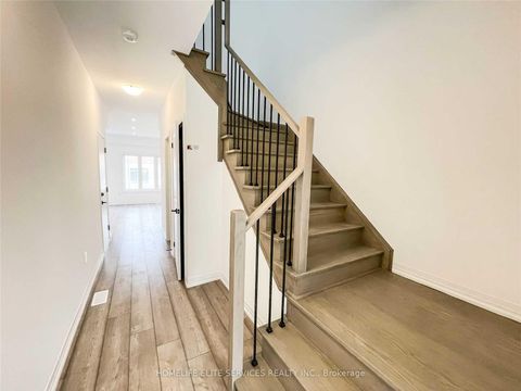 Photo 1 at 58 Fairlane Avenue, Painswick South, Barrie