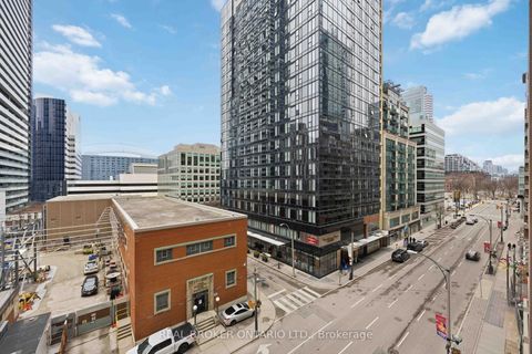 Photo 23 at 636 - 250 Wellington Street W, Waterfront Communities C1, Toronto