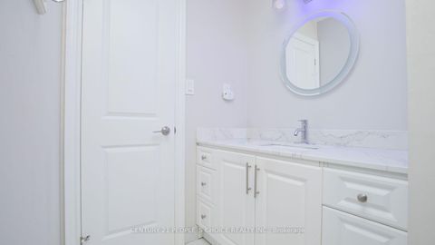 Photo 27 at 54 - 3525 Brandon Gate, Malton, Mississauga