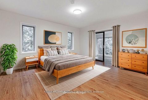 Photo 13 at 15 York Valley Crescent, York Mills, Toronto