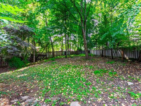 Photo 24 at 15 York Valley Crescent, York Mills, Toronto