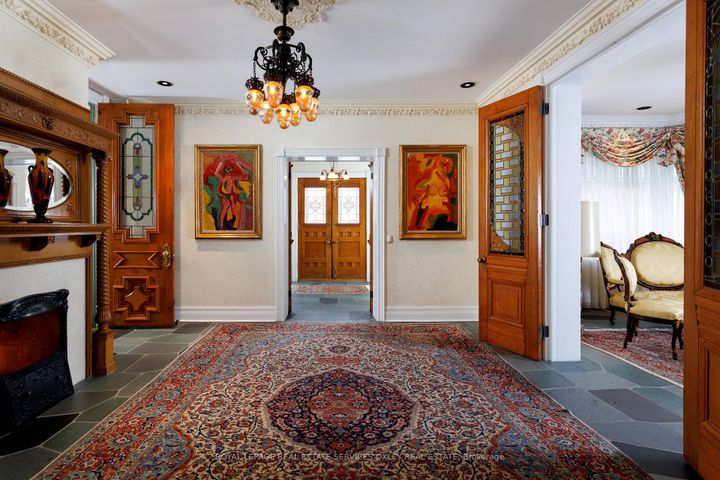 Photo 1 at 5 Castle Frank Crescent, Moore Park, Toronto