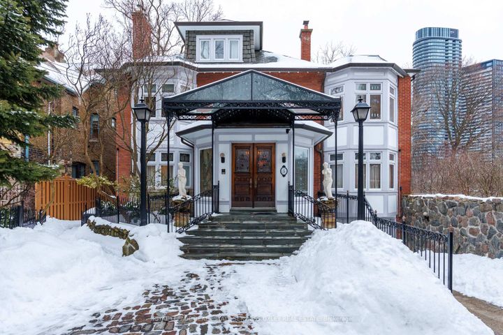 Photo 35 at 5 Castle Frank Crescent, Moore Park, Toronto